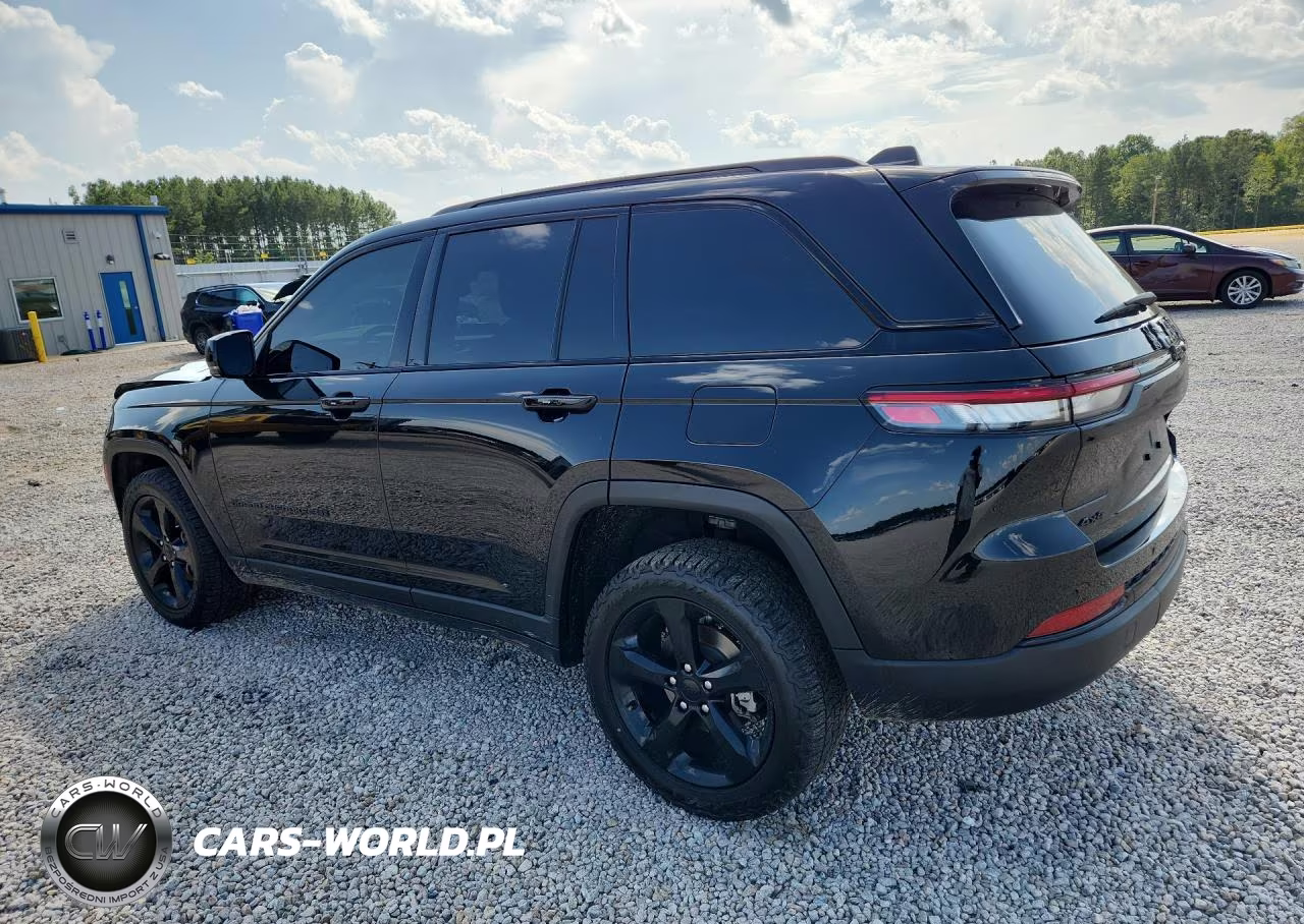 2023 Jeep Grand Cherokee Laredo VIN:1C4RJHAGXPC561135 - 2