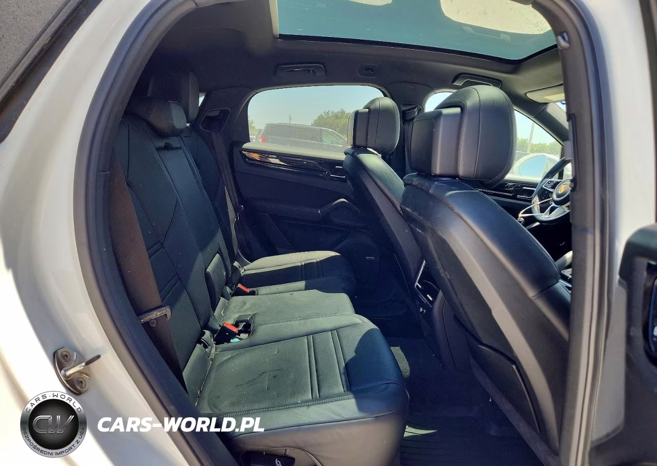 2022 Porsche Cayenne E Hybrid Coupe VIN:WP1BE2AY4NDA51039 - 10
