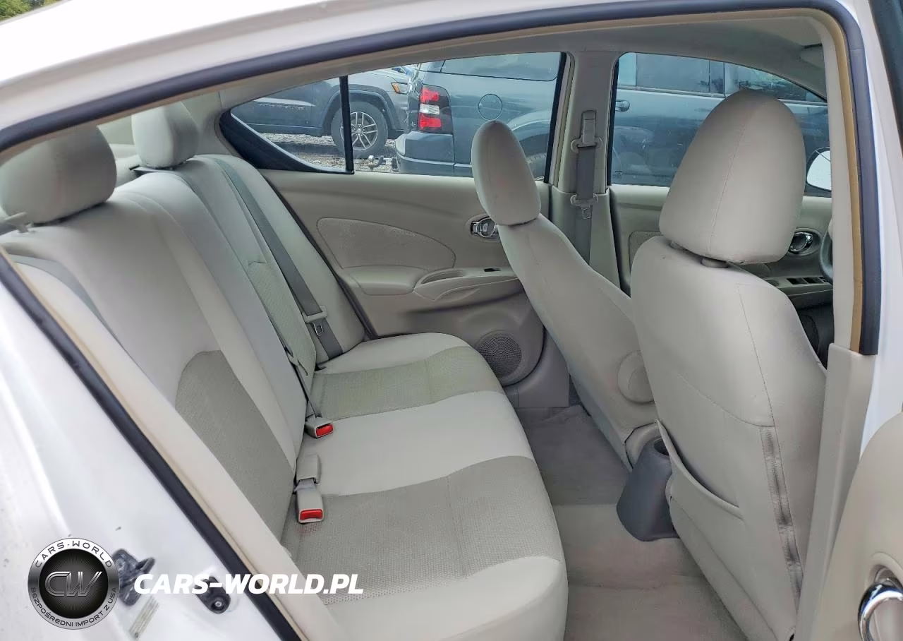 2013 Nissan Versa S VIN:3N1CN7AP7DL818985 - 10