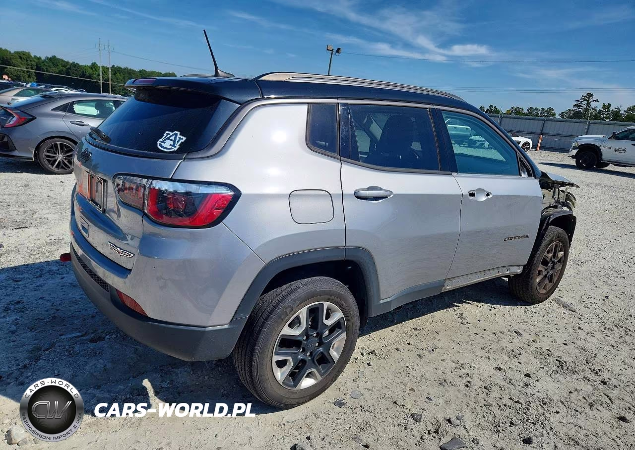 2018 Jeep Compass Trailhawk VIN:3C4NJDDB4JT199032 - 3
