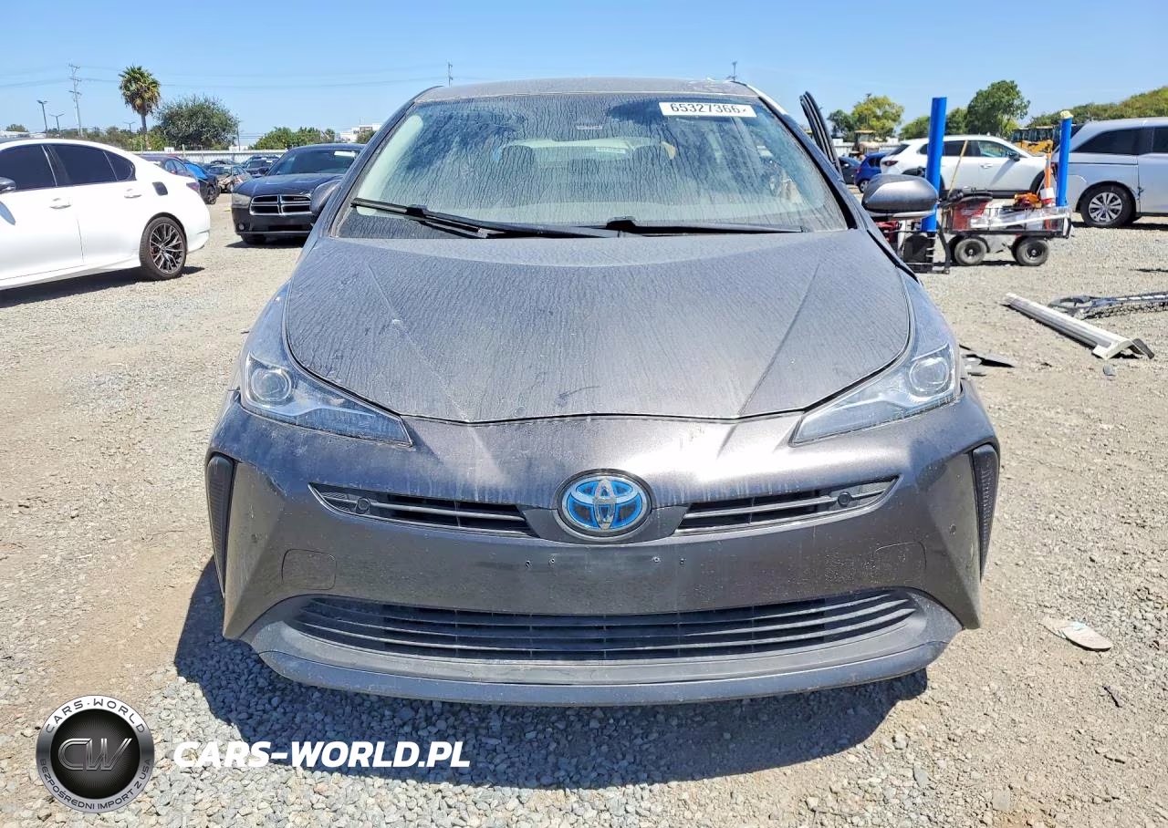 2021 Toyota Prius Le VIN:JTDKAMFU9M3149261 - 5