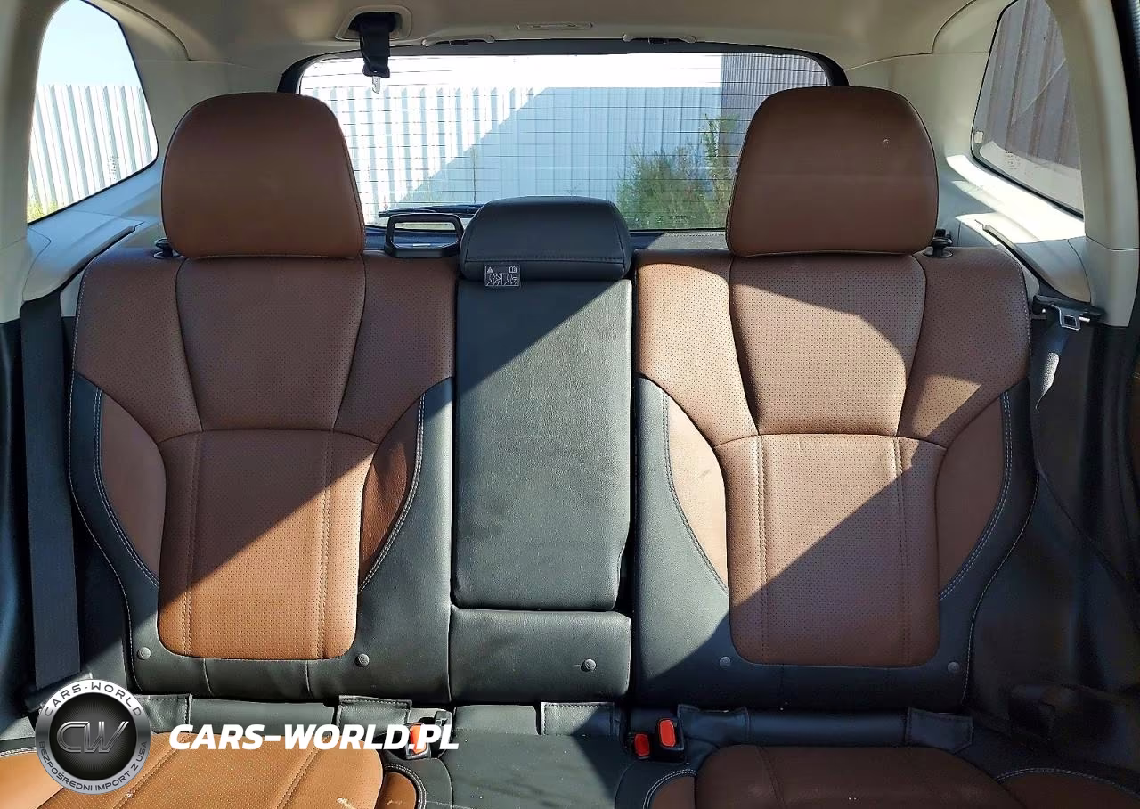 2022 Subaru Forester Touring VIN:JF2SKARC3NH460642 - 10