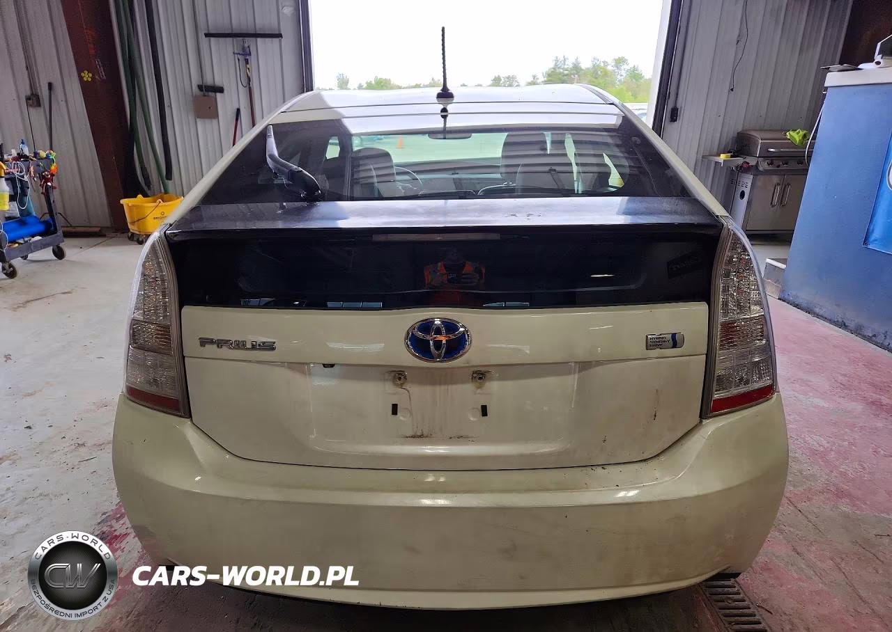 2011 Toyota Prius Four VIN:JTDKN3DU6B5314072 - 6