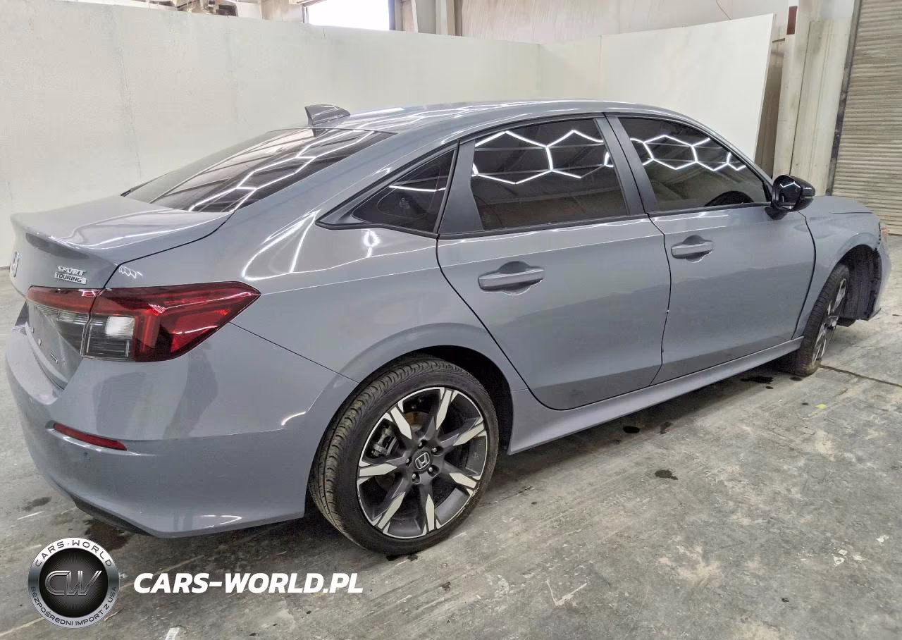 2025 Honda Civic Sport VIN:2HGFE4F83SH319070 - 3