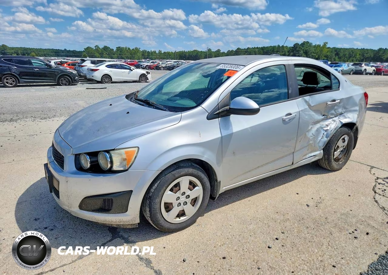 2015 Chevrolet Sonic Ls – zdjęcie 1 z 12