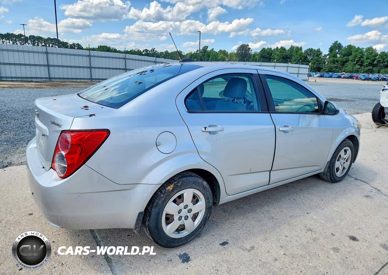 2015 Chevrolet Sonic Ls VIN:1G1JA5SH1F4109238 - 3