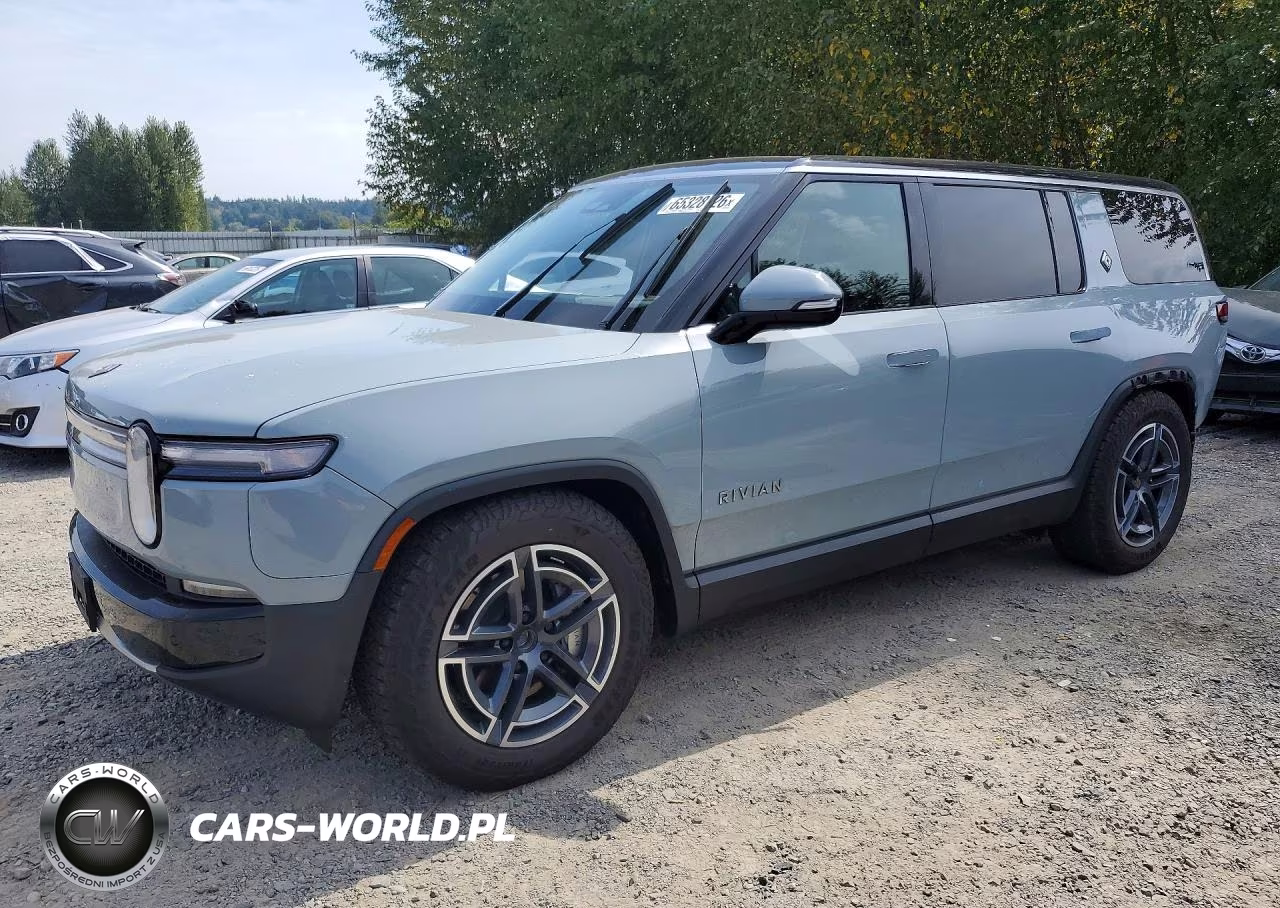 2025 Rivian R1S Adventure