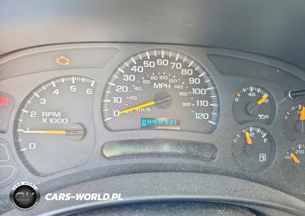 2005 GMC Yukon VIN:1GKEC13V85J153824 - 9