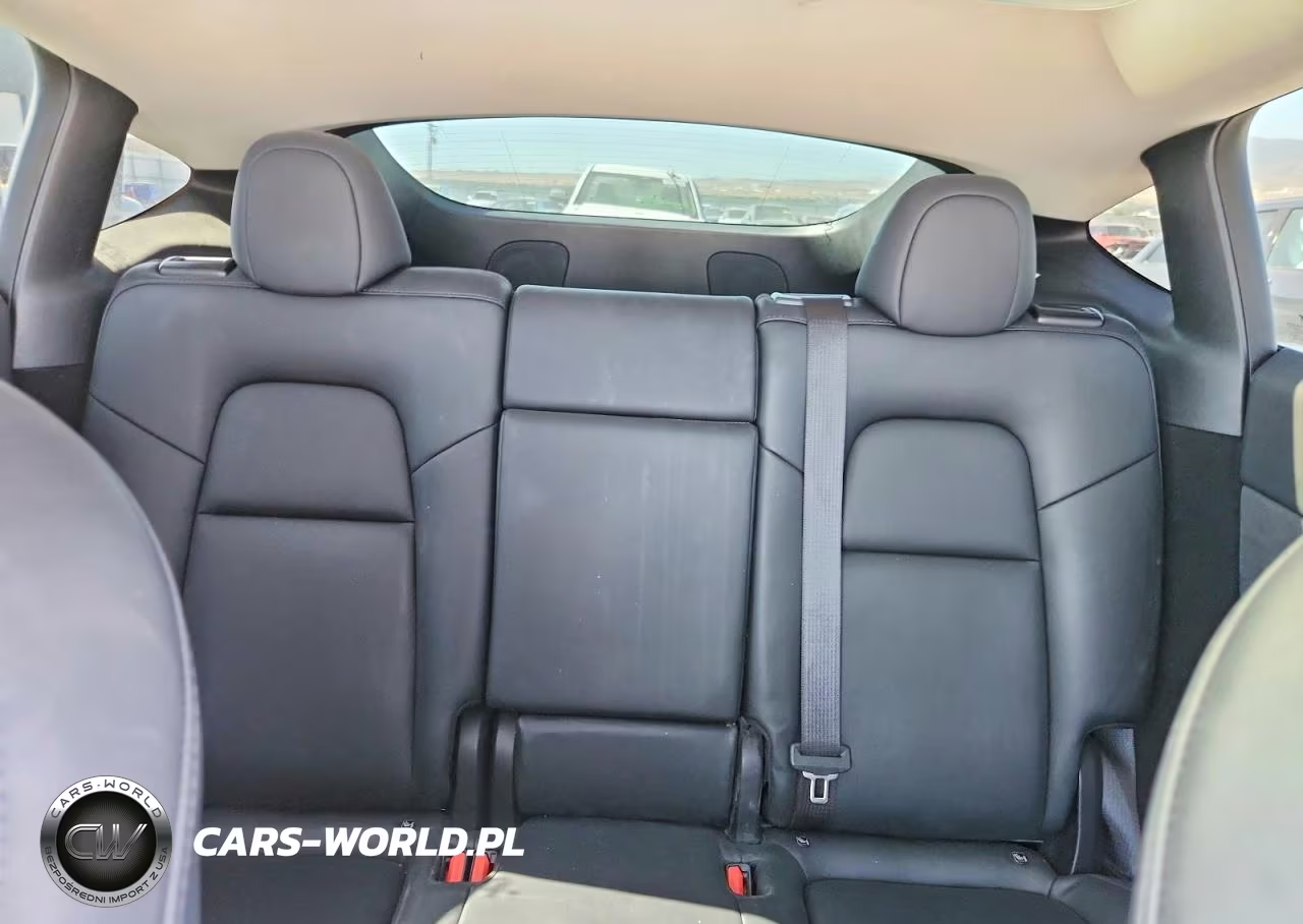 2022 Tesla Model Y VIN:7SAYGDEEXNA020999 - 10