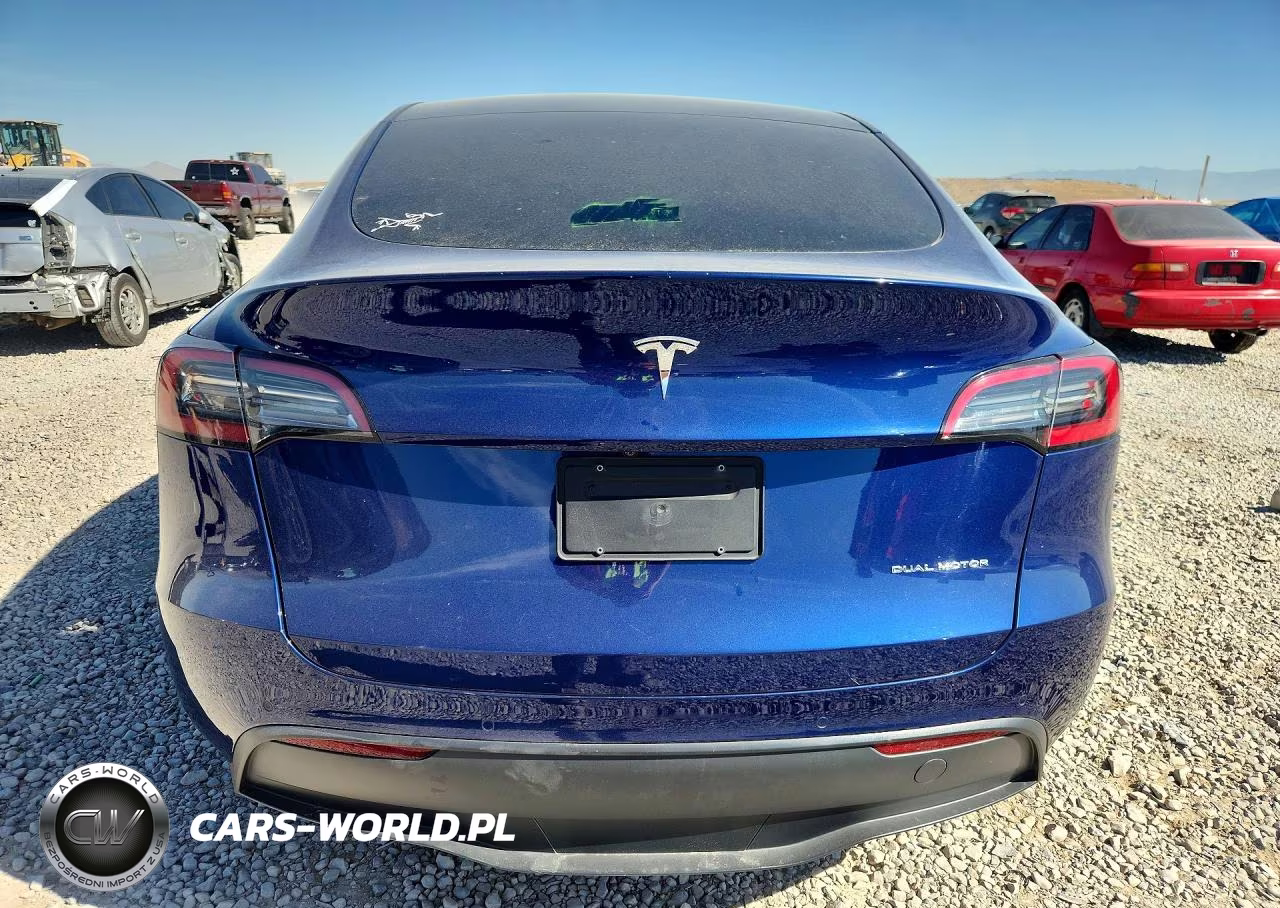 2022 Tesla Model Y VIN:7SAYGDEEXNA020999 - 6