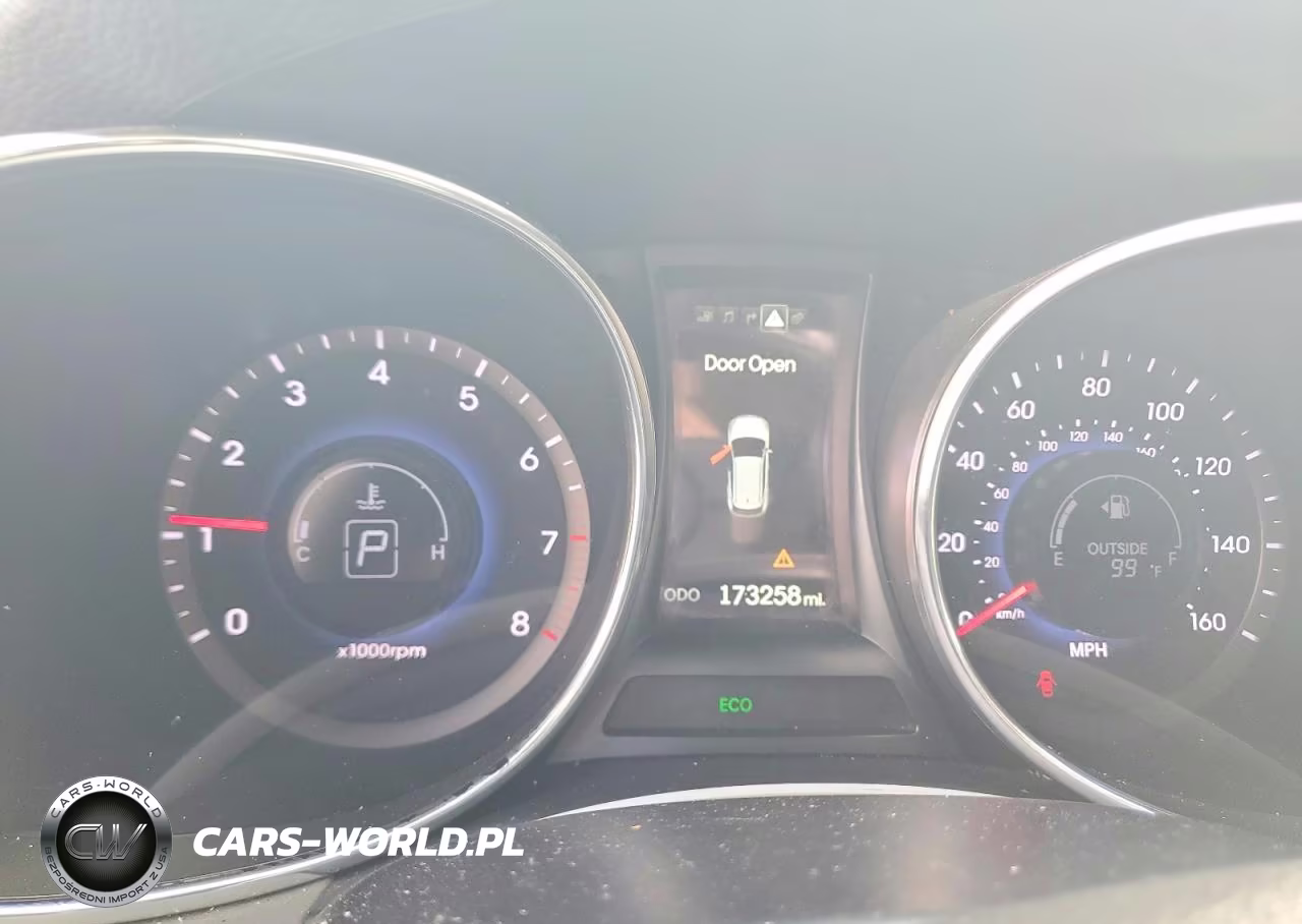 2015 Hyundai Santa Fe Sport 2.4L VIN:5XYZU3LB7FG270694 - 9