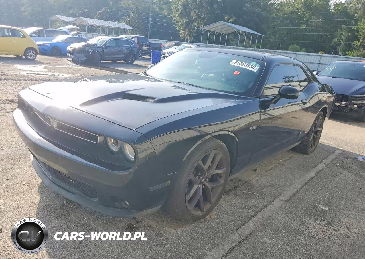 2015 Dodge Challenger Sxt – zdjęcie 1 z 12