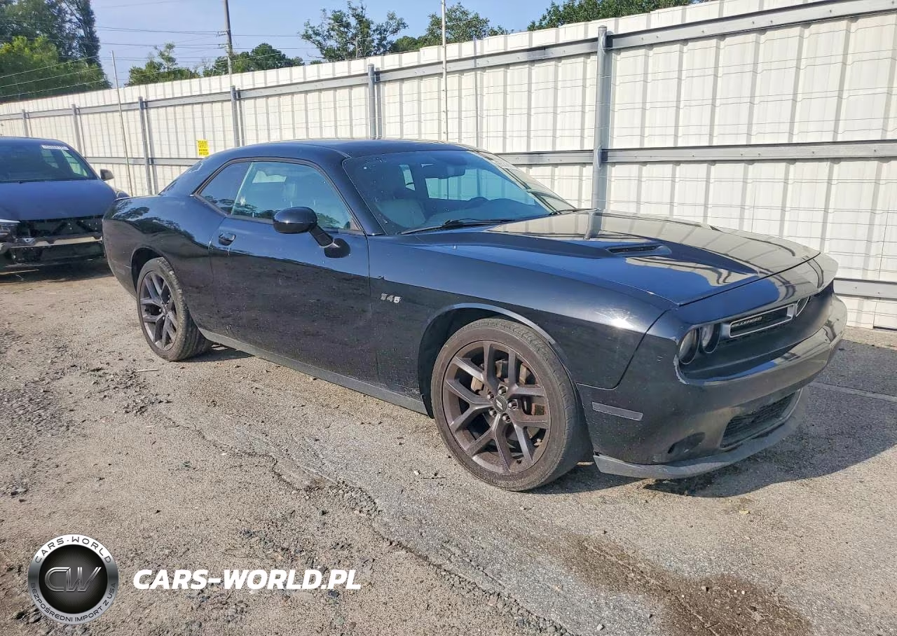 2015 Dodge Challenger Sxt VIN:2C3CDZATXFH710952 - 4
