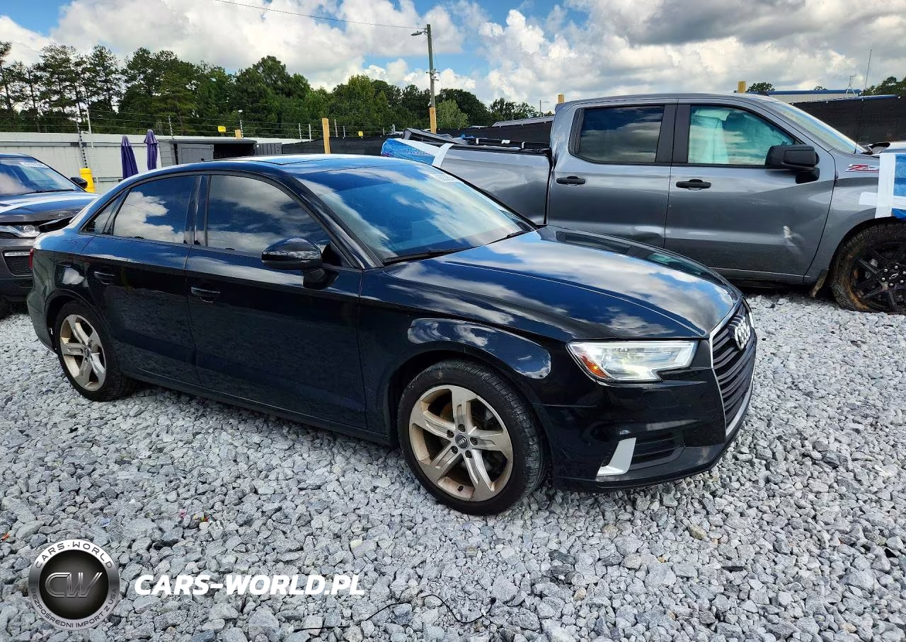 2018 Audi A3 Premium VIN:WAUAUGFF2J1005190 - 4