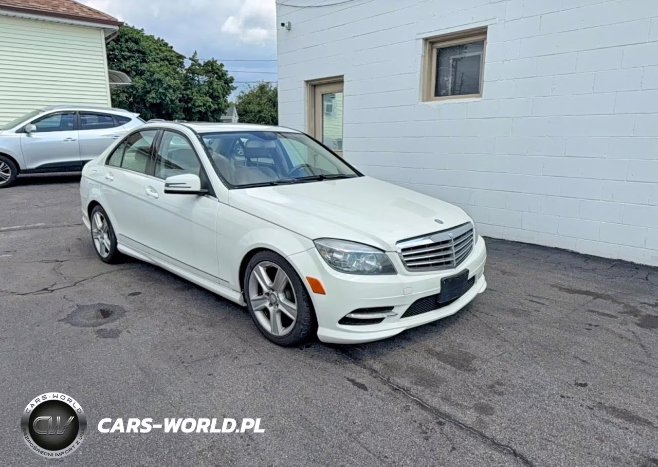 2011 Mercedes-Benz C 300 4Matic – zdjęcie 1 z 10