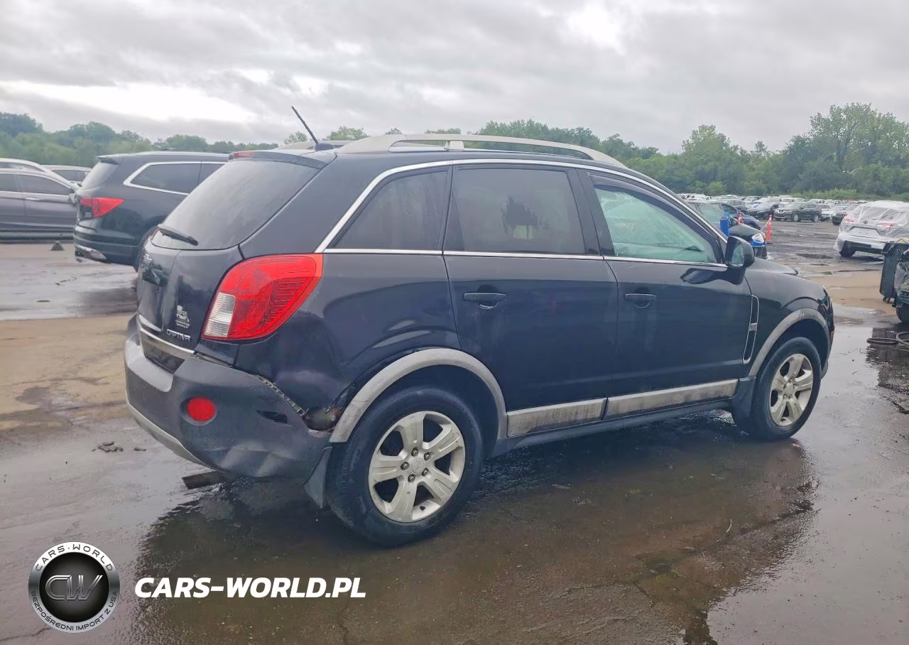 2013 Chevrolet Captiva Ls VIN:3GNAL2EK9DS585376 - 3