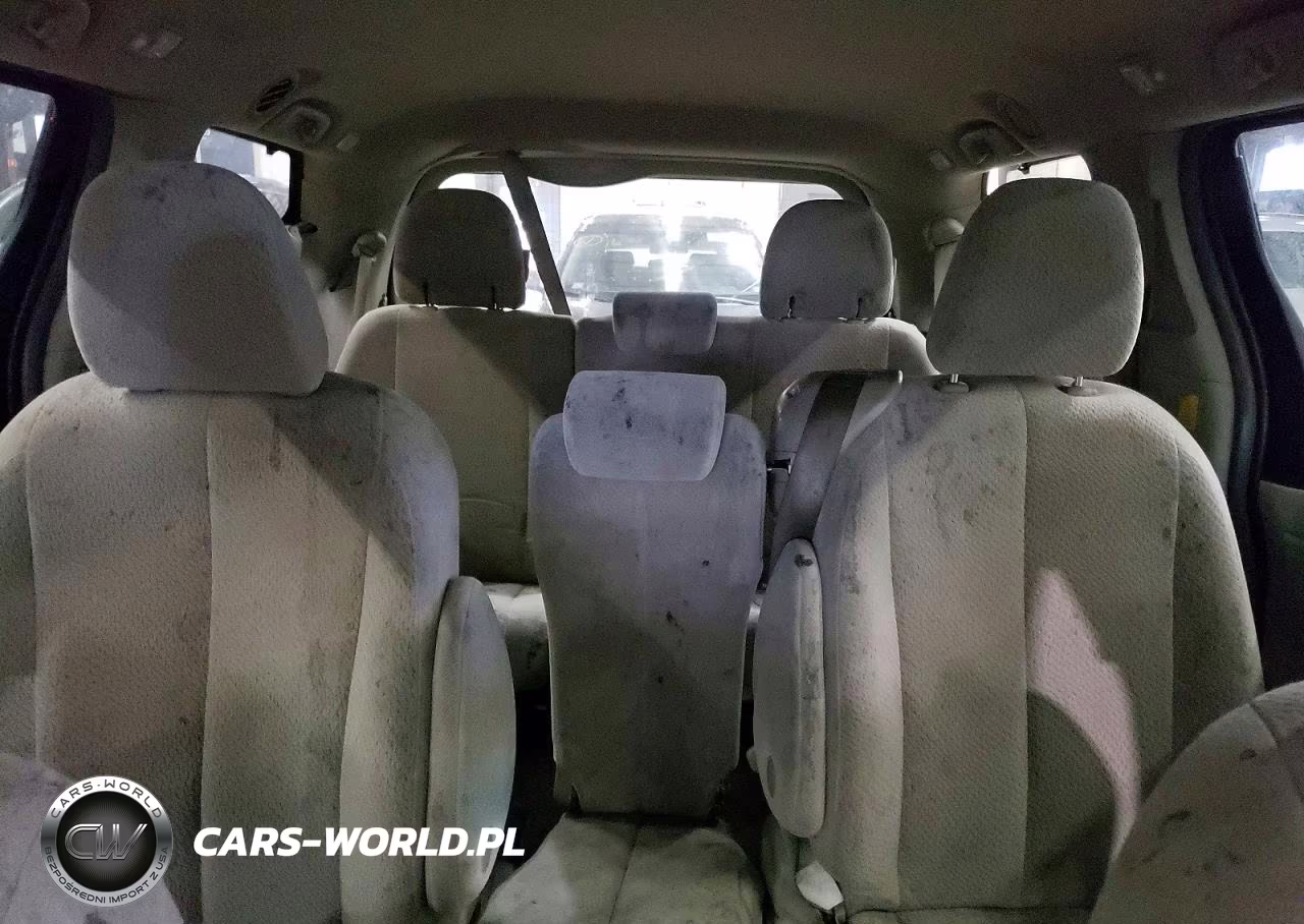 2011 Toyota Sienna Le VIN:5TDKK3DC8BS156246 - 10