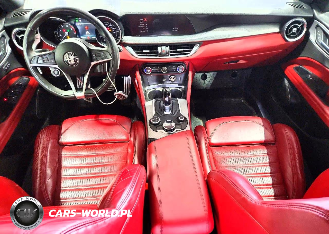 2018 Alfa Romeo Stelvio Ti Sport VIN:ZASFAKNN8J7C25838 - 8