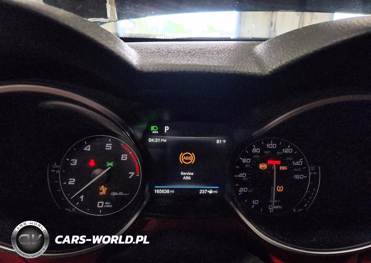 2018 Alfa Romeo Stelvio Ti Sport VIN:ZASFAKNN8J7C25838 - 9