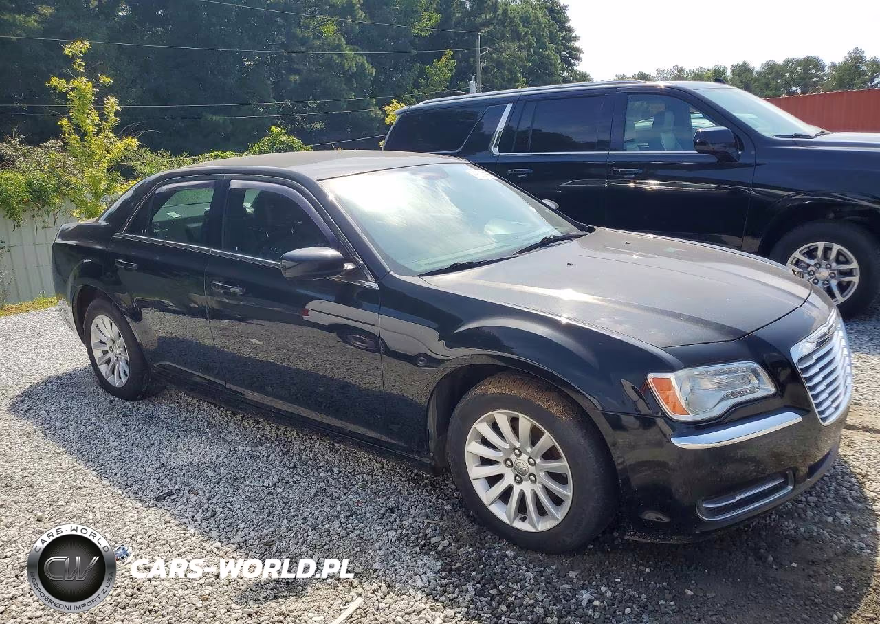 2014 Chrysler 300 VIN:2C3CCAAG2EH200035 - 4