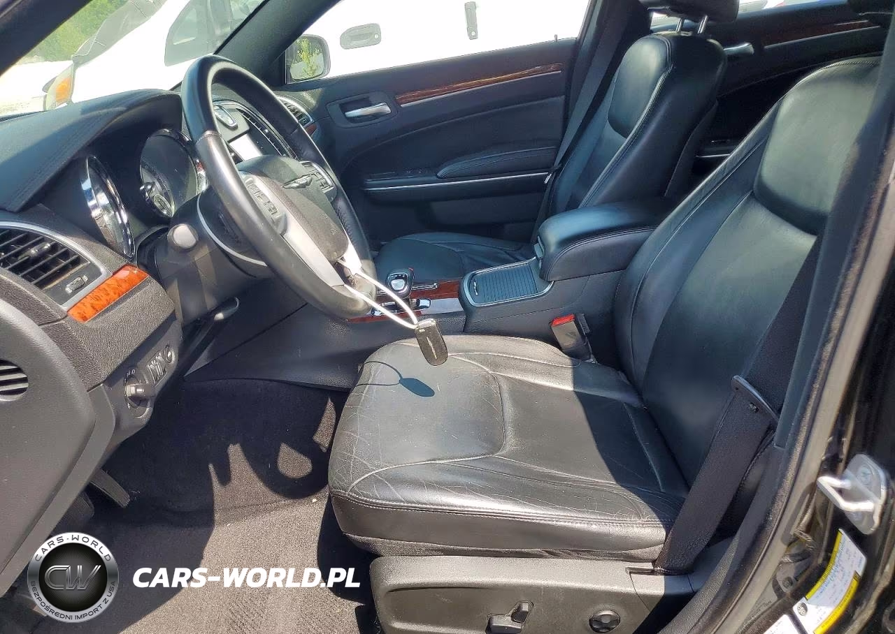 2014 Chrysler 300 VIN:2C3CCAAG2EH200035 - 7