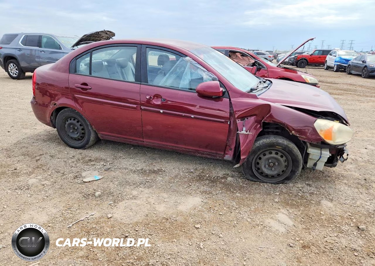2007 Hyundai Accent Gls VIN:KMHCN46C37U113026 - 4