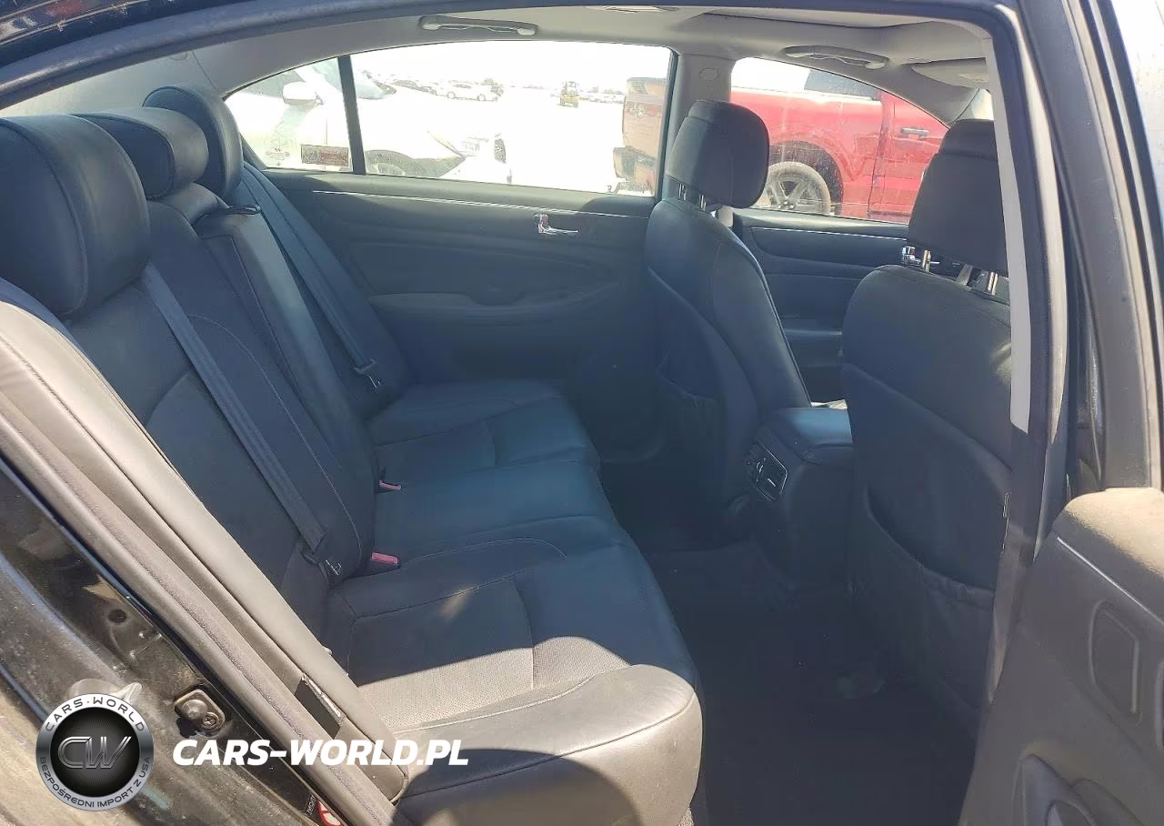 2010 Hyundai Genesis 3.8L VIN:KMHGC4DE5AU074393 - 10