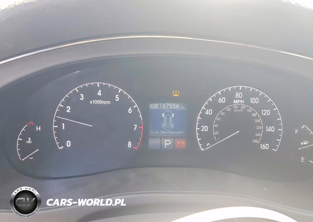 2010 Hyundai Genesis 3.8L VIN:KMHGC4DE5AU074393 - 9