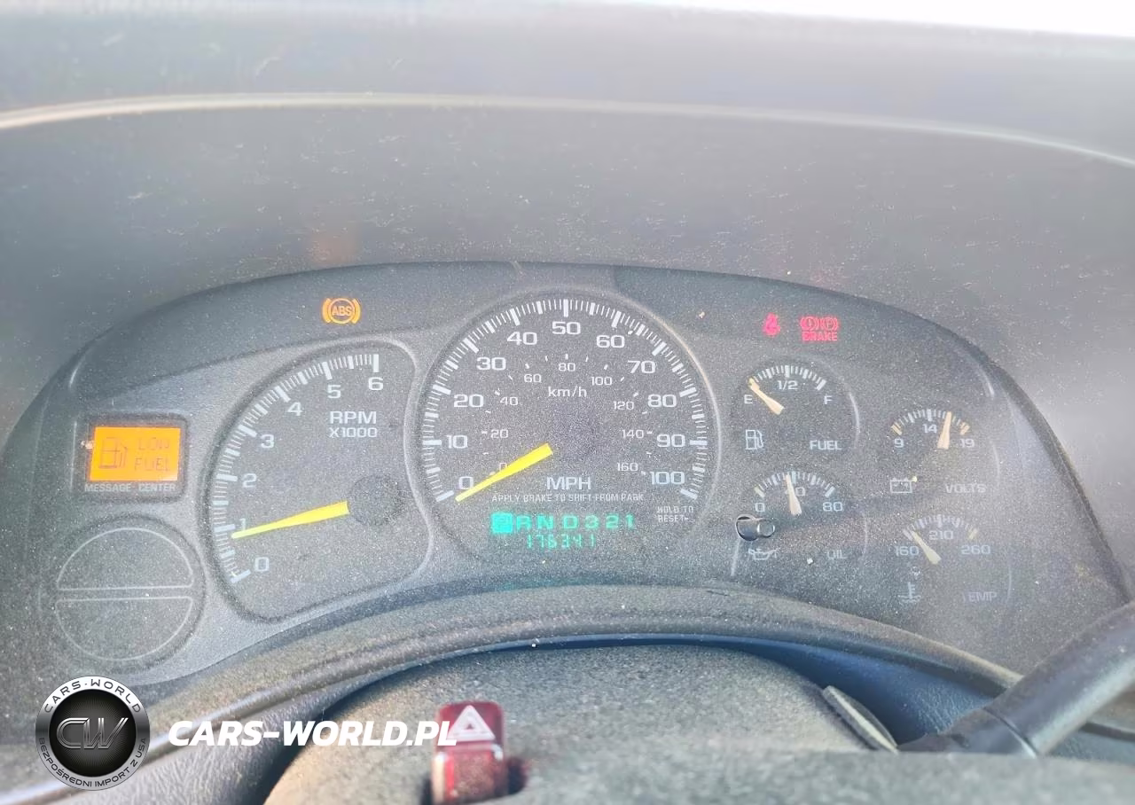 1999 Chevrolet Silverado C1500 VIN:2GCEC19T9X1143690 - 9