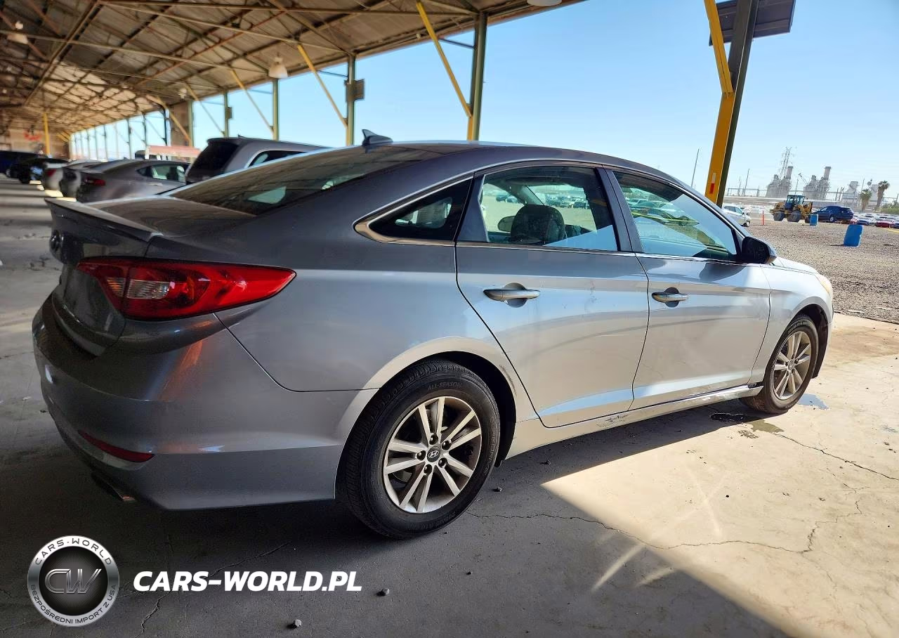 2015 Hyundai Sonata Se VIN:5NPE24AF5FH081261 - 3