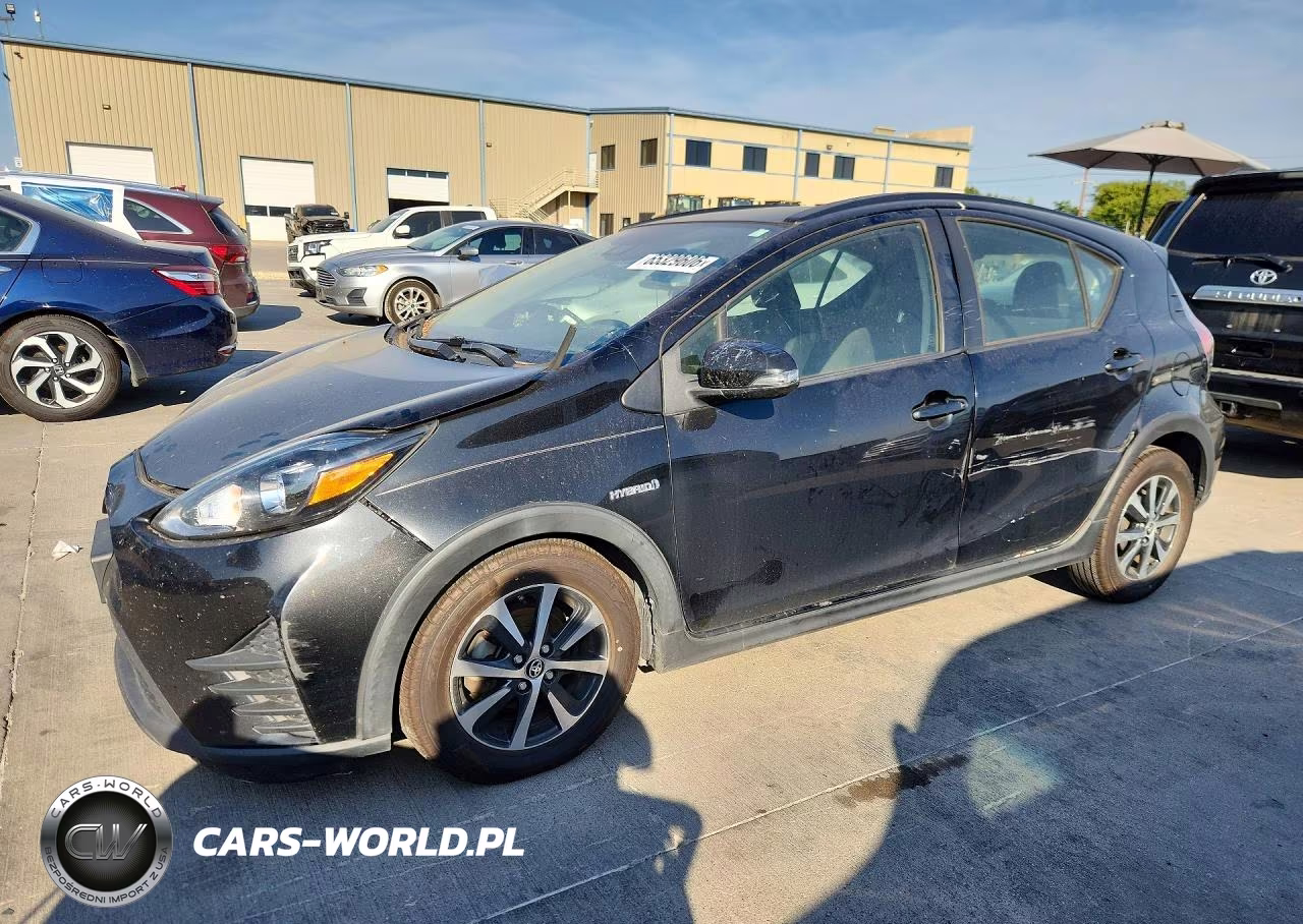 2018 Toyota Prius C Three – zdjęcie 1 z 12