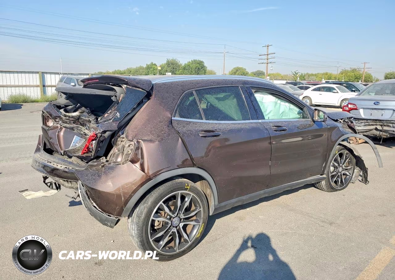 2015 Mercedes-Benz Gla VIN:WDCTG4GB0FJ181511 - 3