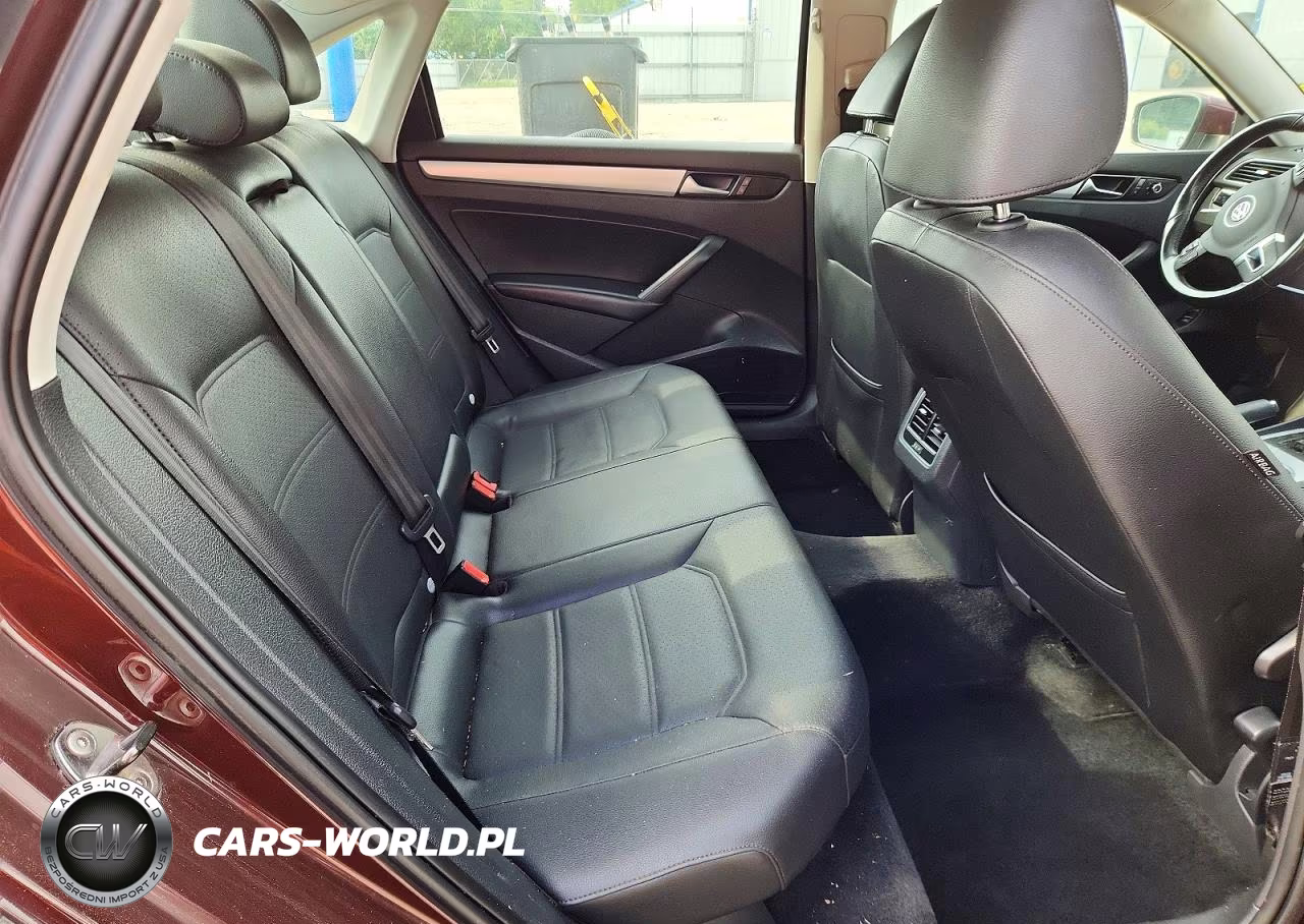 2013 Volkswagen Passat Se VIN:1VWBP7A30DC018988 - 10