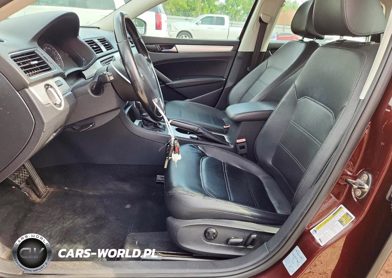 2013 Volkswagen Passat Se VIN:1VWBP7A30DC018988 - 7