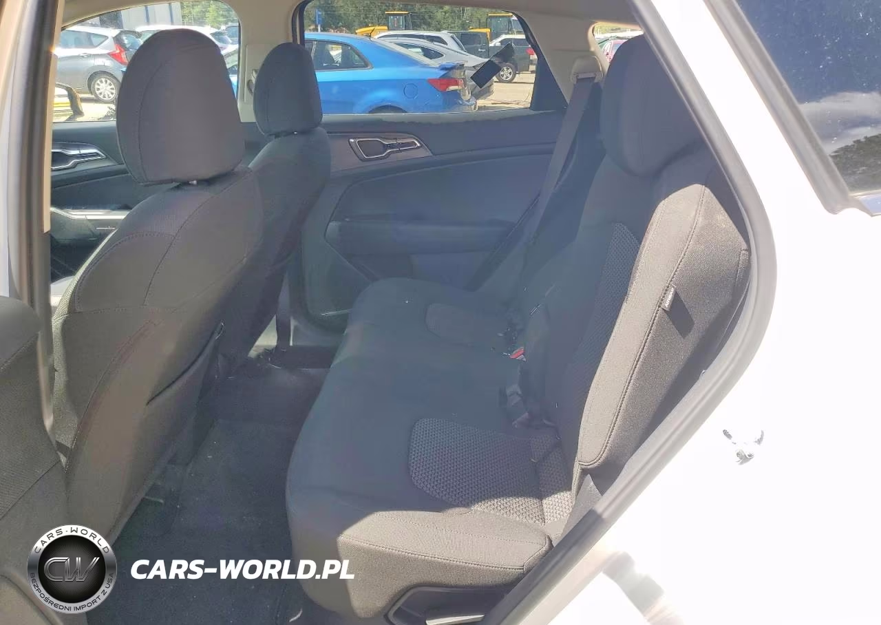 2025 Kia Sportage Lx VIN:KNDPU3DG2S7188932 - 10