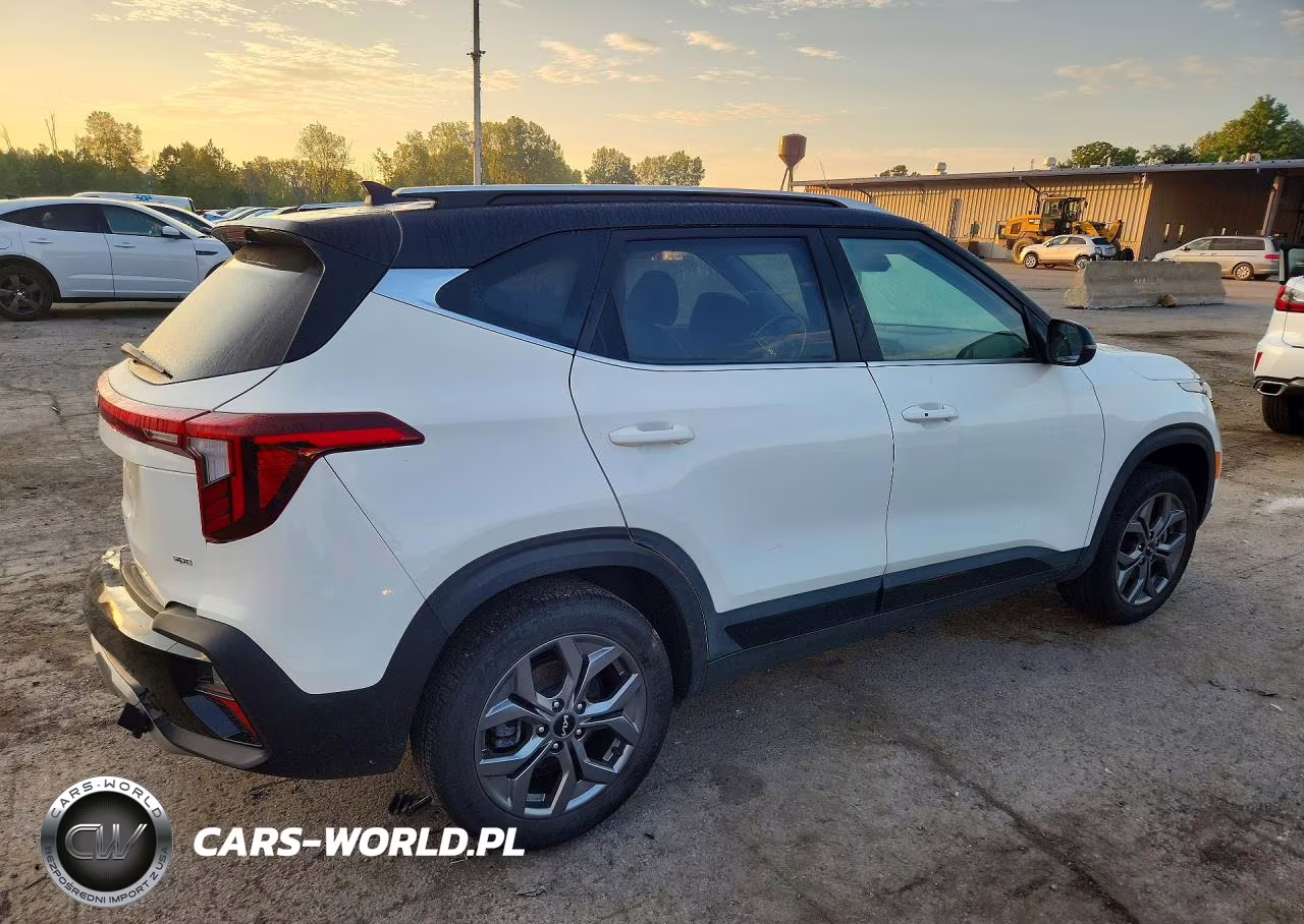 2024 Kia Seltos S VIN:KNDEUCAA3R7552129 - 3