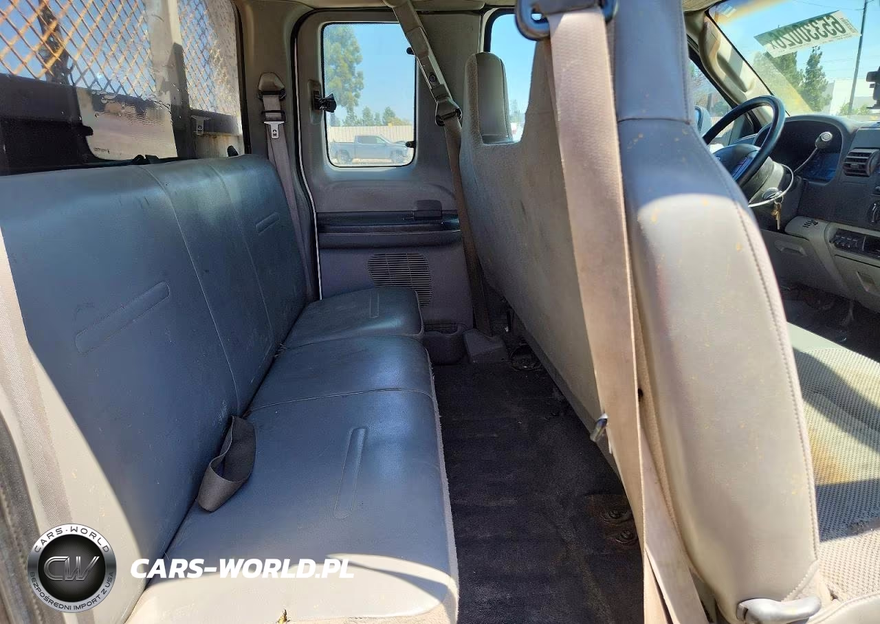 2007 Ford F350 Super Duty VIN:1FDWX36P97EB47504 - 10