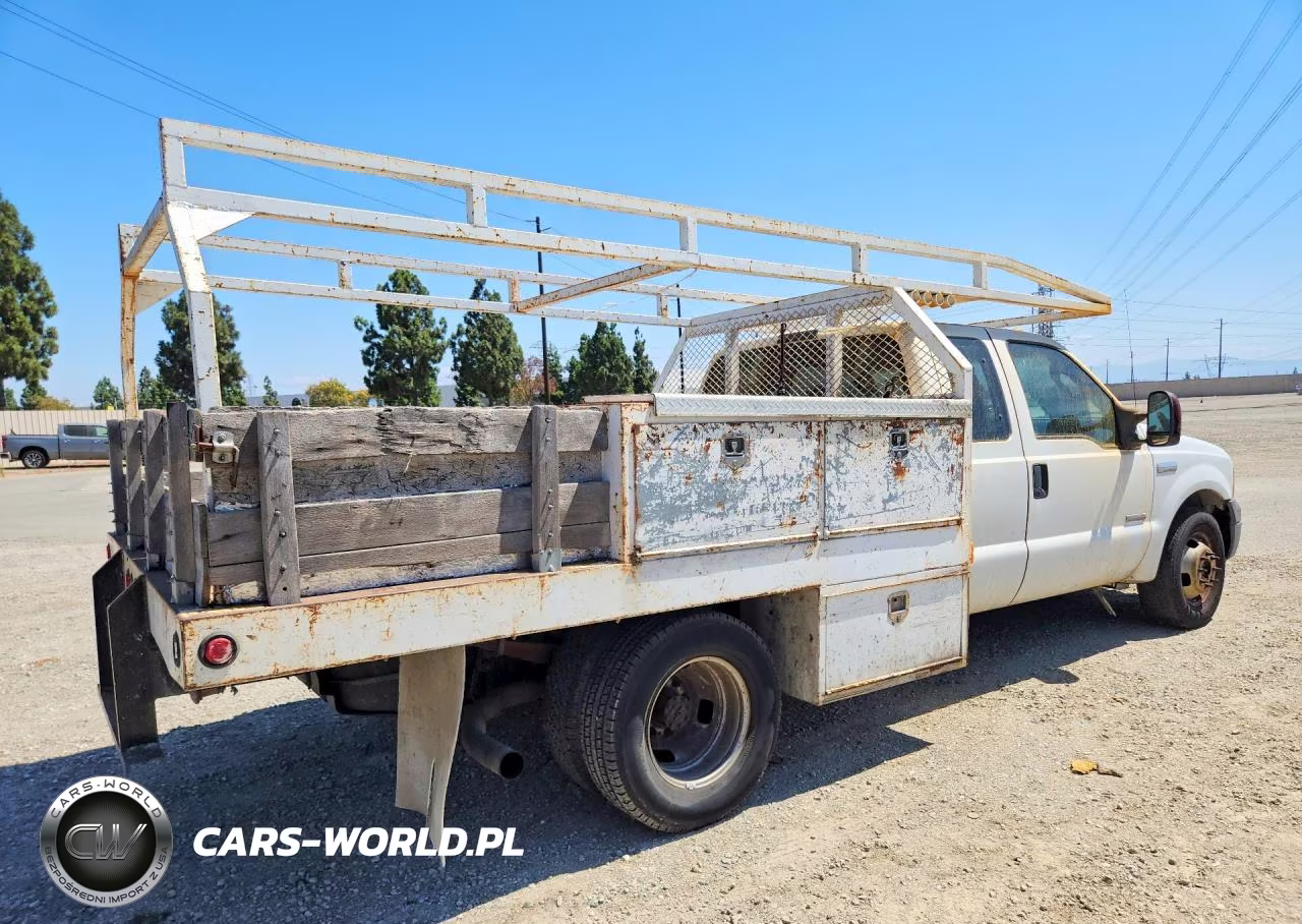 2007 Ford F350 Super Duty VIN:1FDWX36P97EB47504 - 3