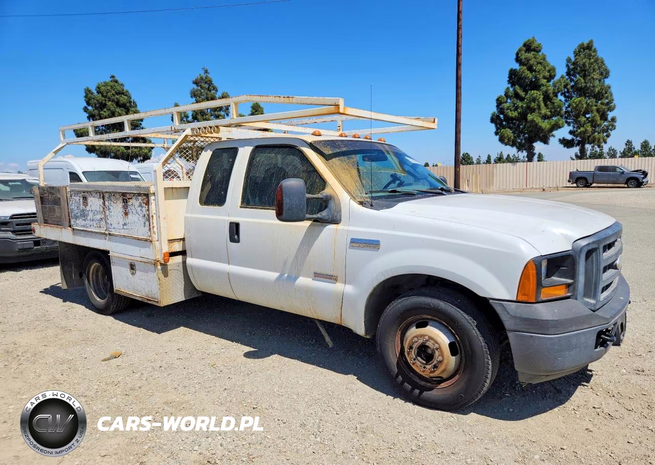 2007 Ford F350 Super Duty VIN:1FDWX36P97EB47504 - 4