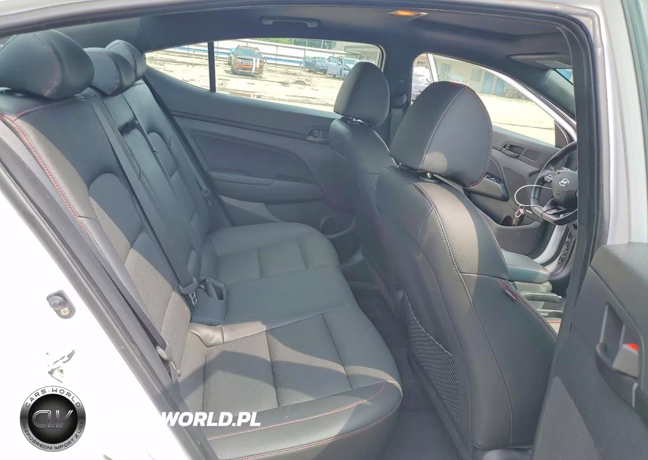 2019 Hyundai Elantra Sport VIN:KMHD04LB8KU814586 - 10
