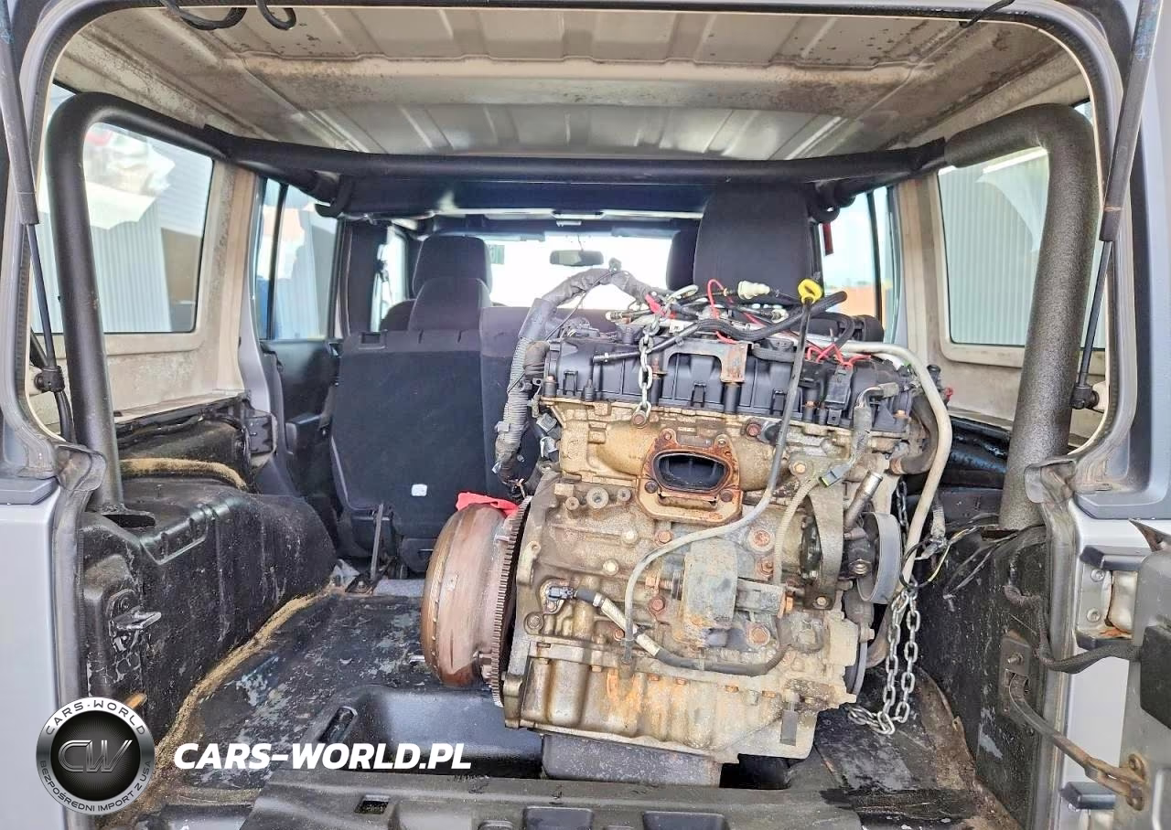 2014 Jeep Wrangler Unlimited Sport VIN:1C4BJWDG4EL155222 - 12