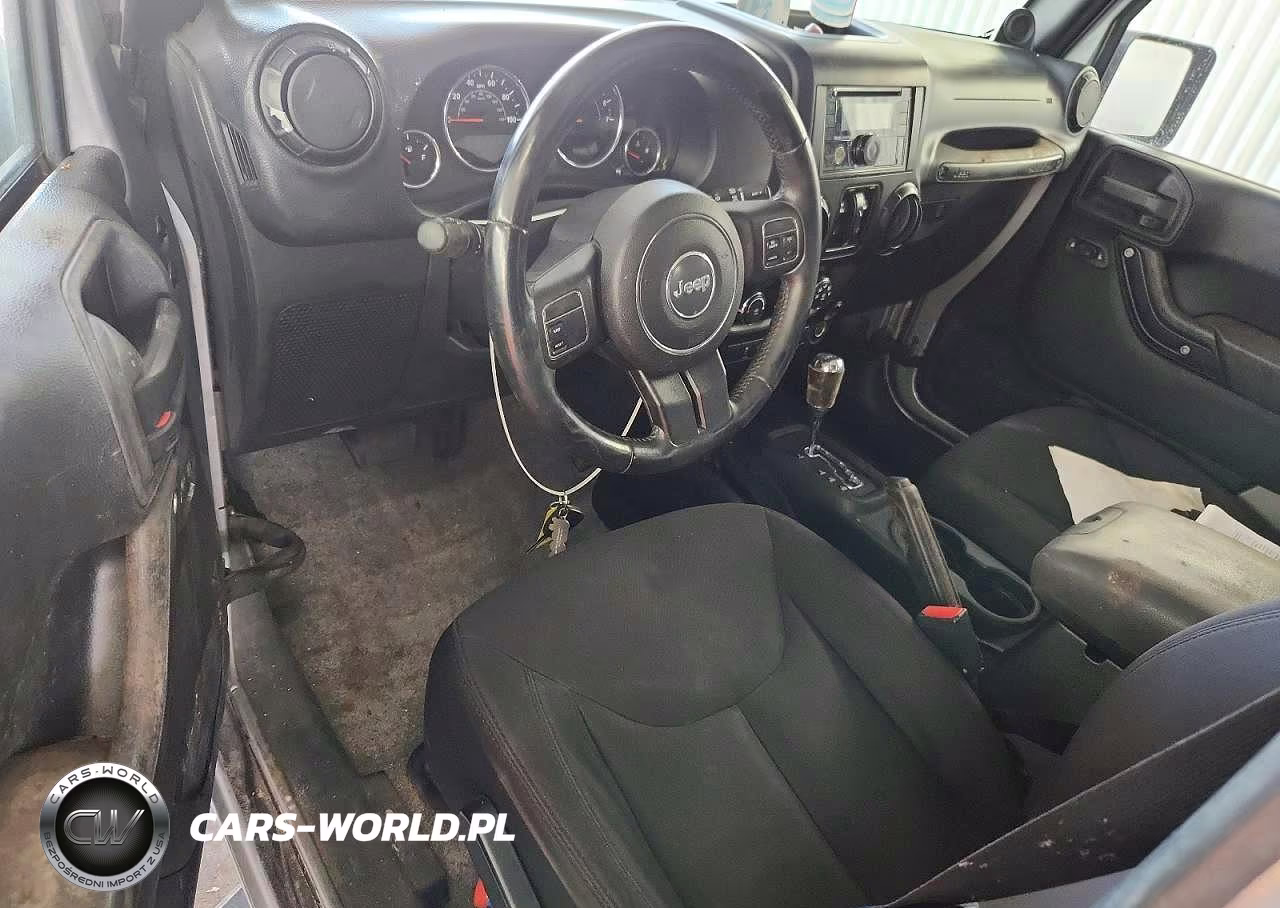 2014 Jeep Wrangler Unlimited Sport VIN:1C4BJWDG4EL155222 - 8