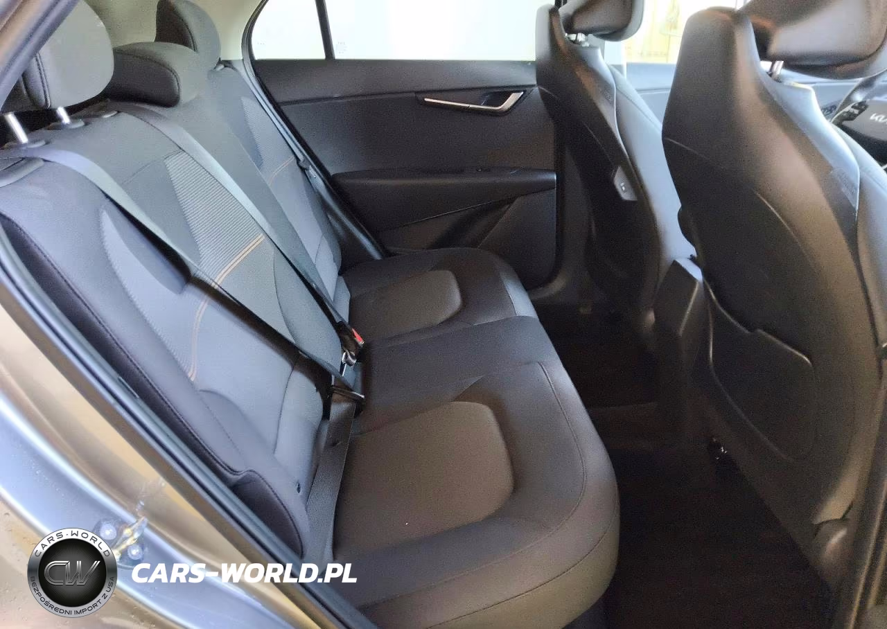 2026 Kia Niro Lx VIN:KNDCP3LEXT5321889 - 11