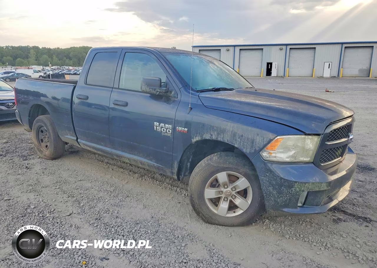 2019 Ram 1500 Classic Tradesman VIN:1C6RR7FT2KS599988 - 4