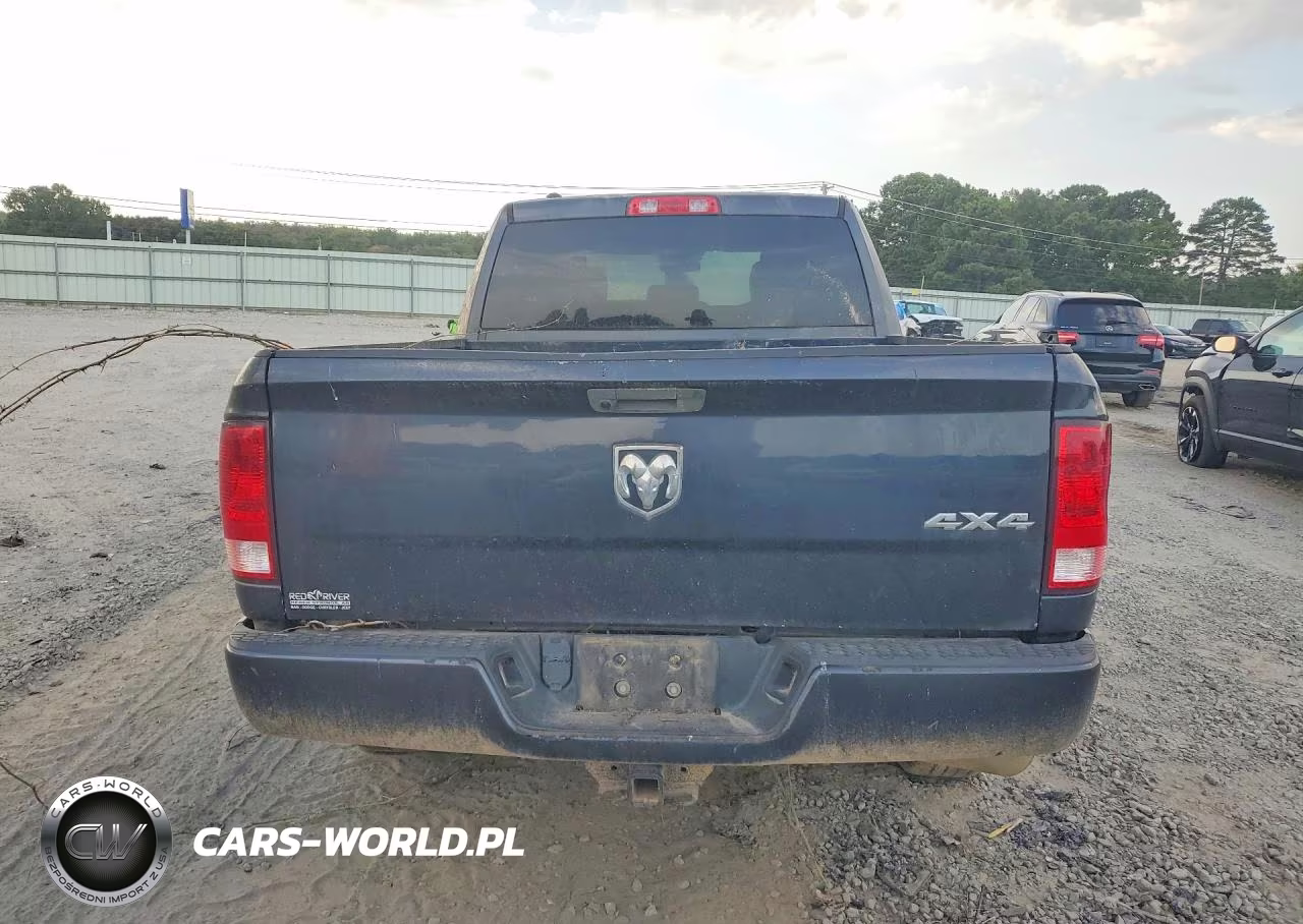 2019 Ram 1500 Classic Tradesman VIN:1C6RR7FT2KS599988 - 6