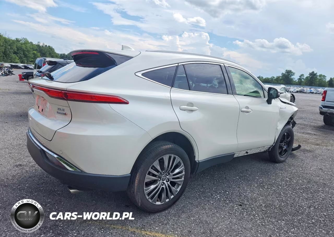 2021 Toyota Venza Xle VIN:JTEAAAAH1MJ005814 - 3