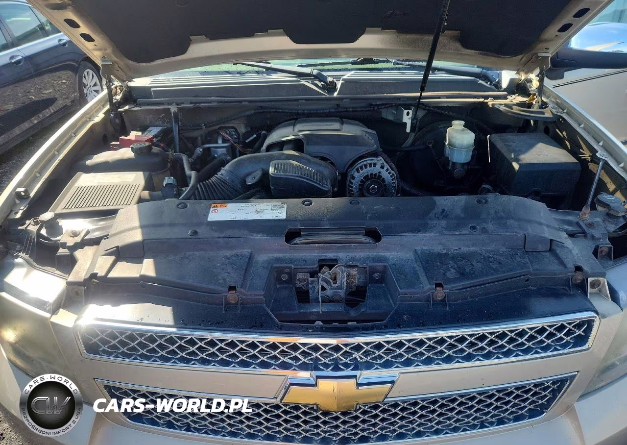 2011 Chevrolet Suburban K1500 Ltz VIN:1GNSKKE3XBR365812 - 12