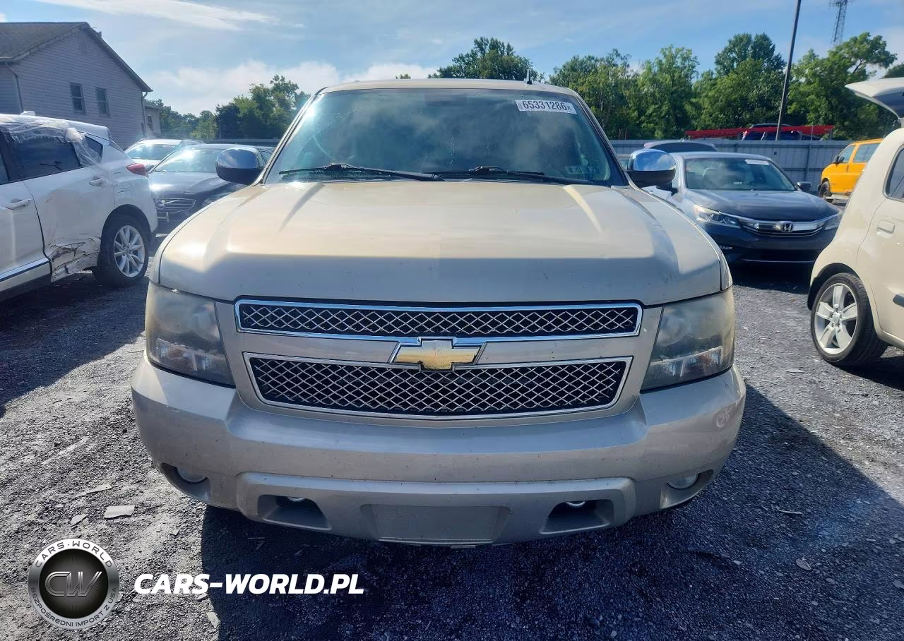 2011 Chevrolet Suburban K1500 Ltz VIN:1GNSKKE3XBR365812 - 5