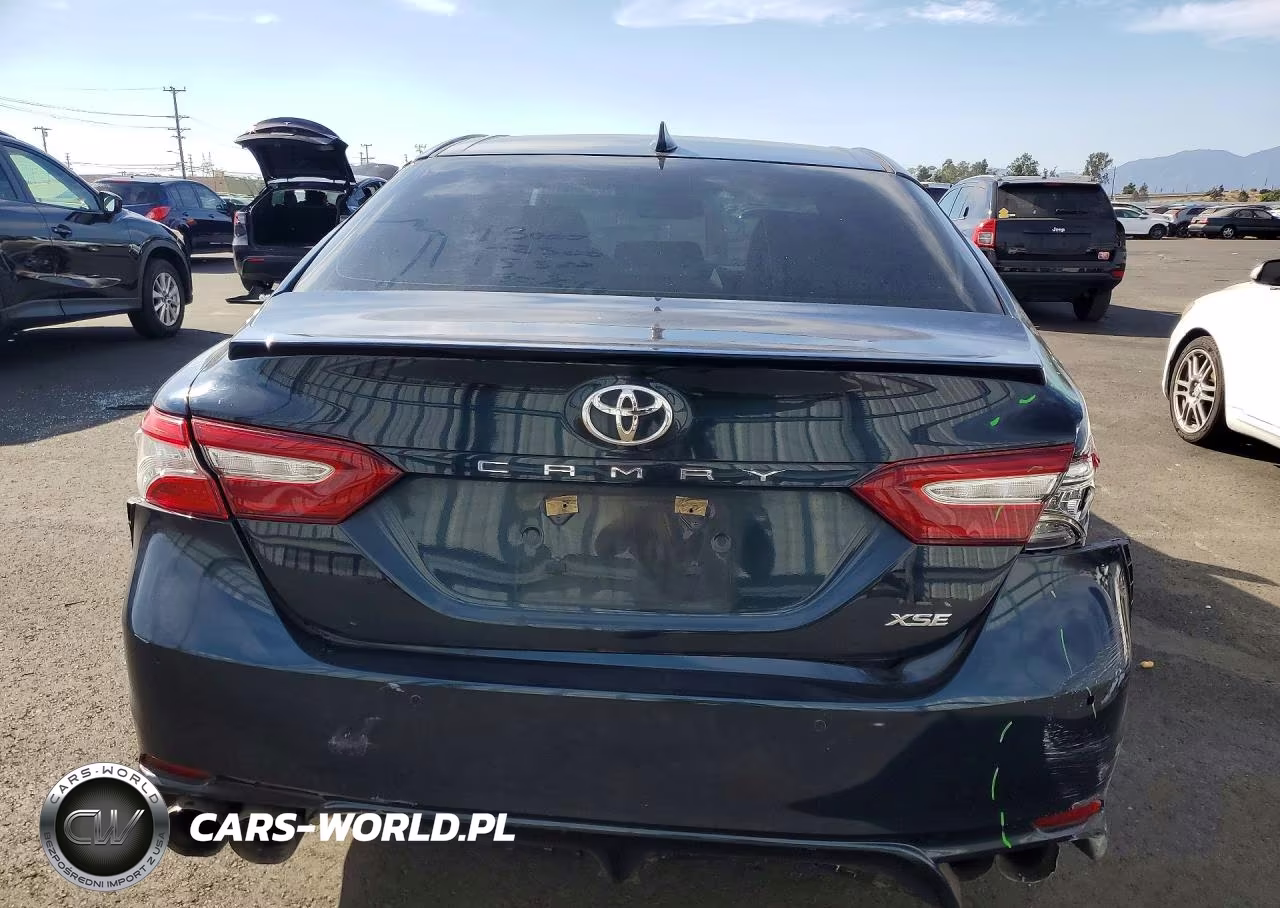 2018 Toyota Camry Xse VIN:4T1B61HK6JU591573 - 6