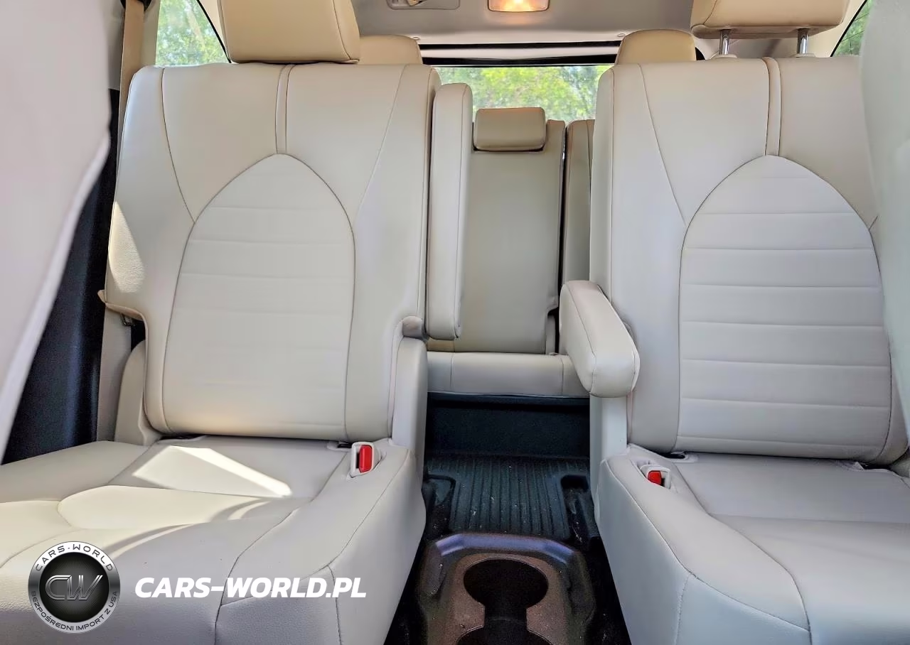 2021 Toyota Highlander Xle VIN:5TDGZRBH3MS089772 - 10